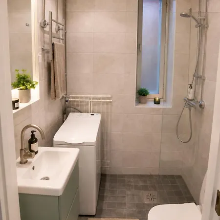 Renovated And Modern In Alppila דירה הלסינקי